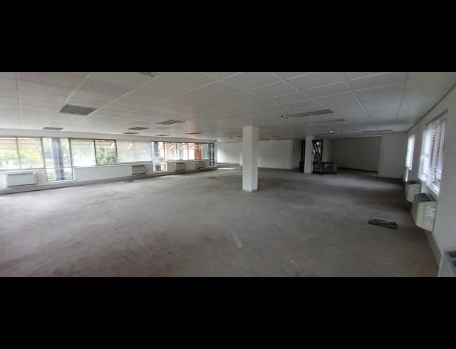 339M² OFFICE TO LET IN WOODMEAD